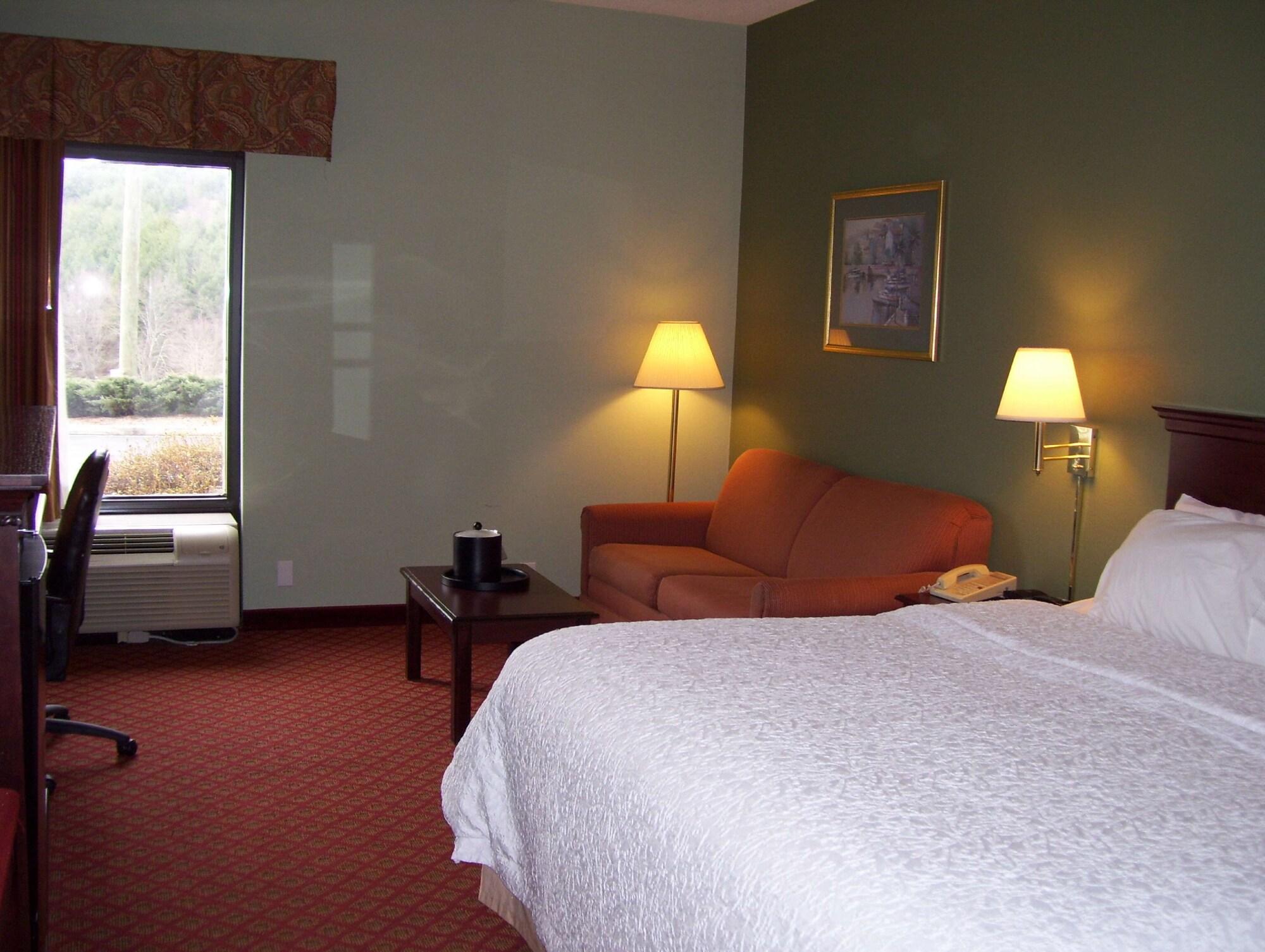Hampton Inn - Hillsville Exterior foto